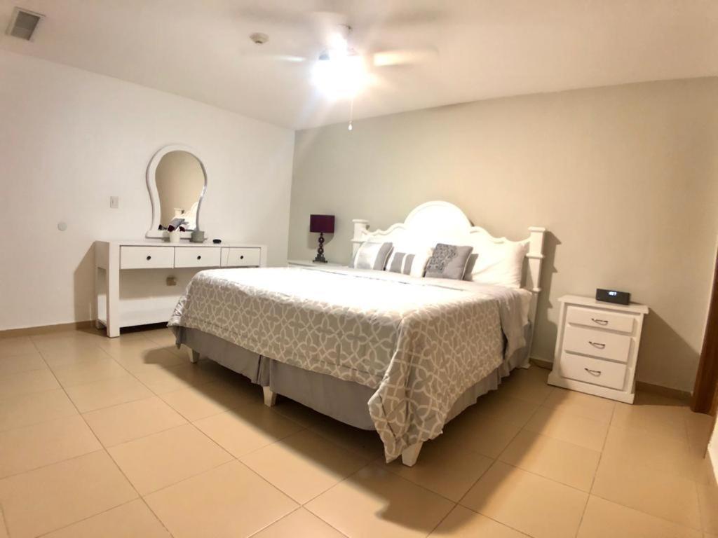 San Pedro de MacorísJuan Dolio Marbella 702 Fam公寓 外观 照片